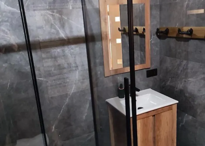 Holiday home Dom Drewniany Z Sauna I Jacuzzi W Szklarskiej Porebie