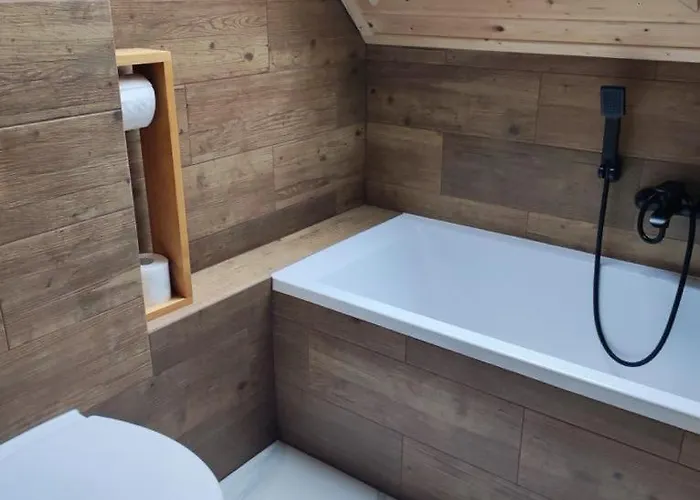 Holiday home Dom Drewniany Z Sauna I Jacuzzi W Szklarskiej Porebie Szklarska Poreba