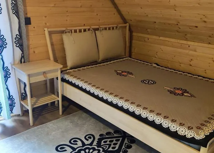 Holiday home Dom Drewniany Z Sauna I Jacuzzi W Szklarskiej Porebie Szklarska Poreba