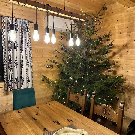 Holiday home Dom Drewniany Z Sauna I Jacuzzi W Szklarskiej Porebie
