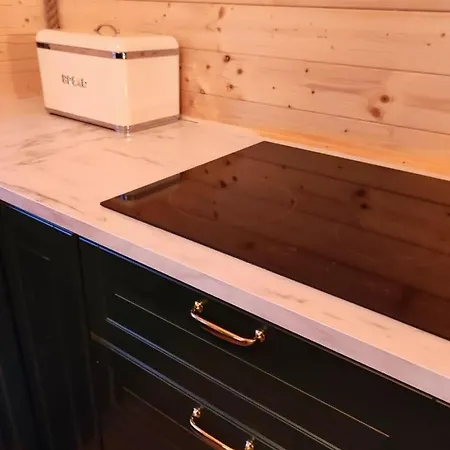 Dom Drewniany Z Sauna I Jacuzzi W Szklarskiej Porebie Hébergement de vacances *