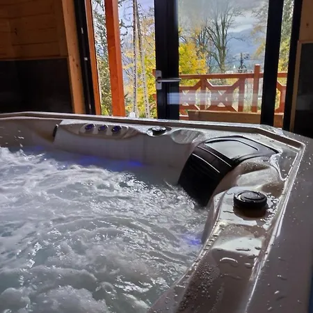 Holiday home Dom Drewniany Z Sauna I Jacuzzi W Szklarskiej Porebie Szklarska Poreba